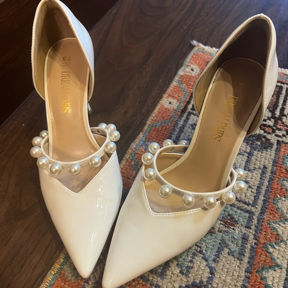 Dreampairs Pearl Straps Pointed Toe Stiletto Heel Pumps